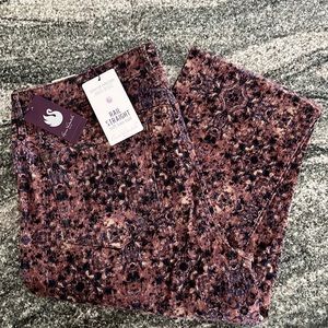 Patterned Gloria Vanderbilt Jeans NWT!!